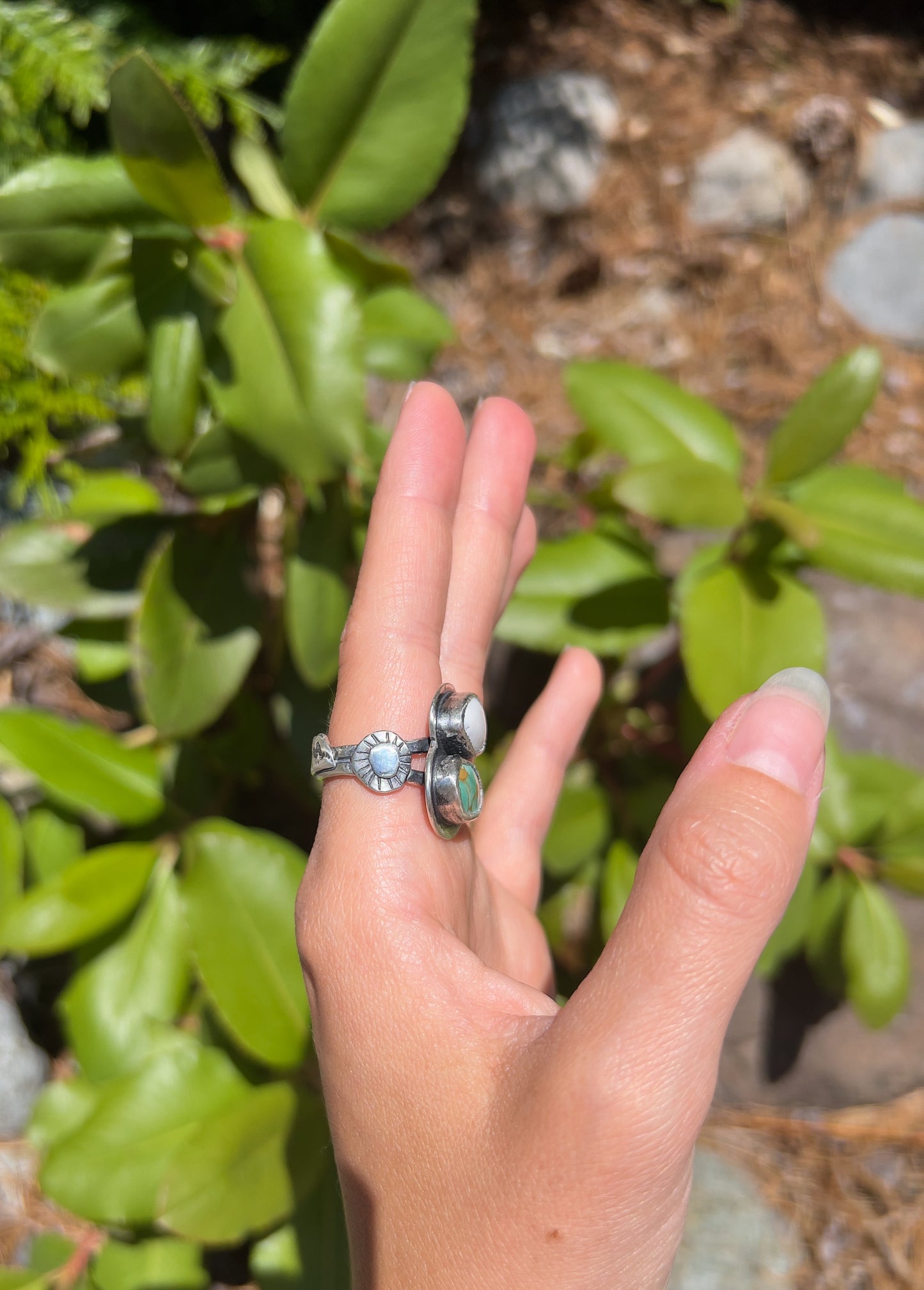 Mountain Ring, White Buffalo and Kings Manassa, Size 8.25