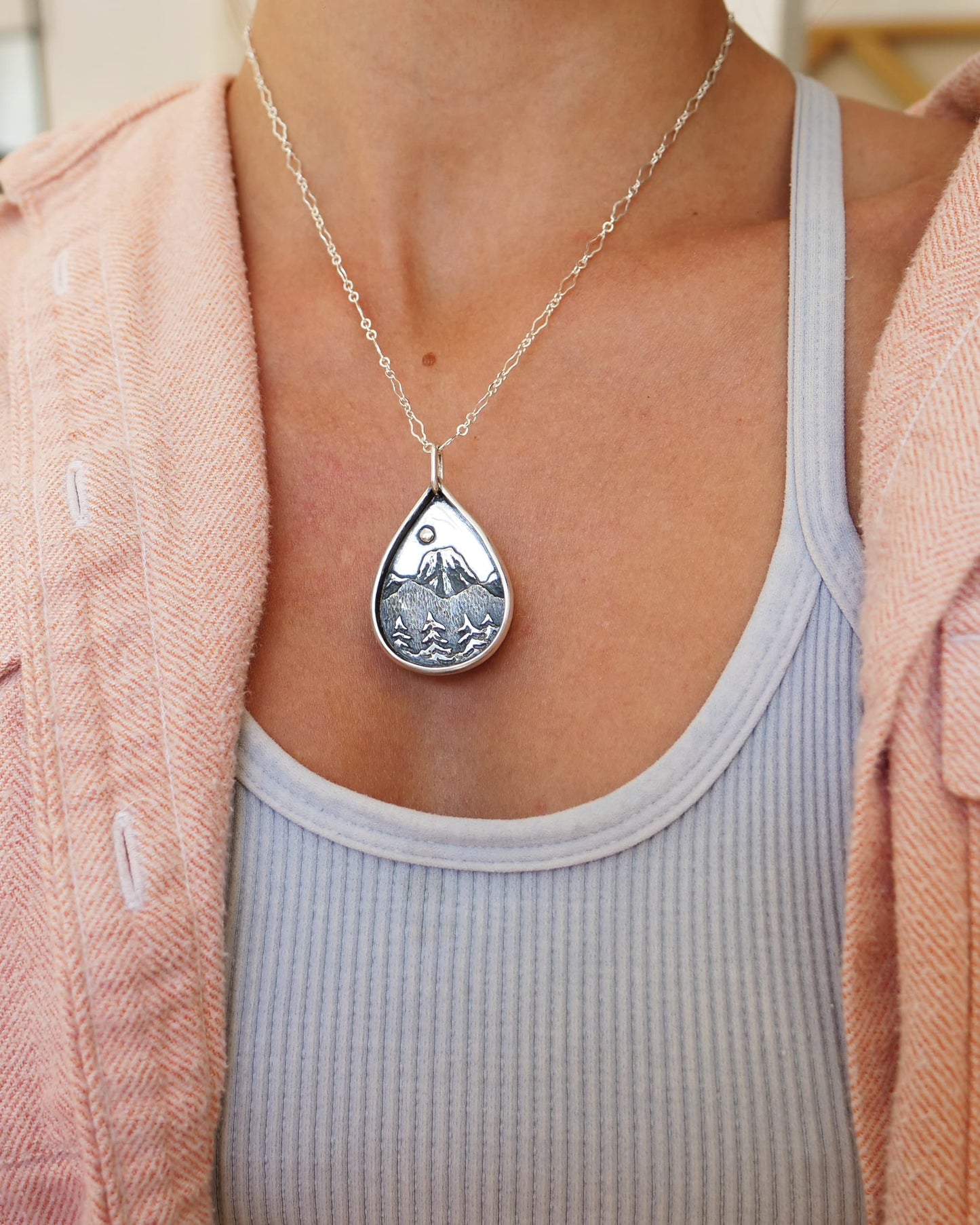 Middle of Nowhere Pendant
