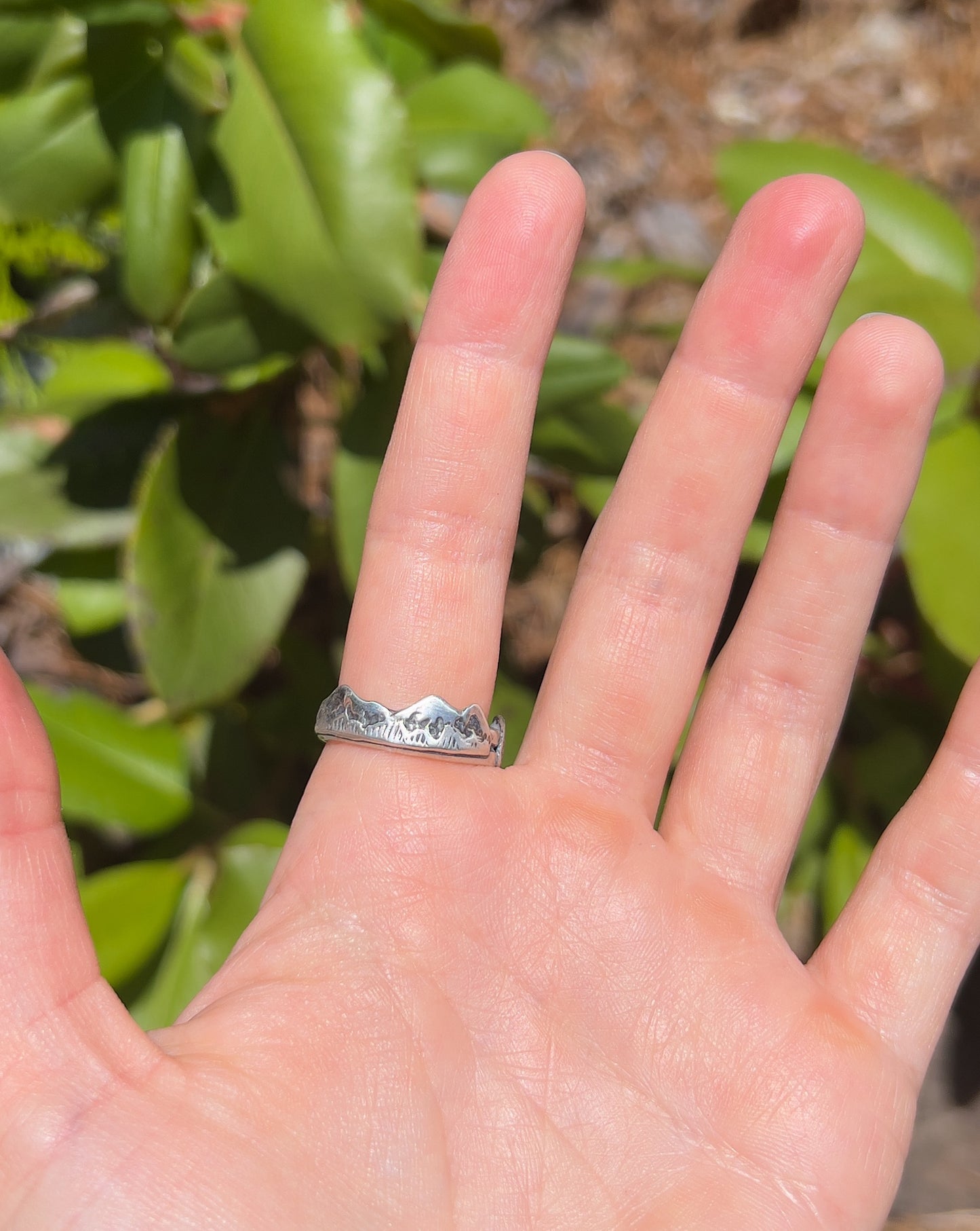 Mountain Ring, White Buffalo and Kings Manassa, Size 8.25