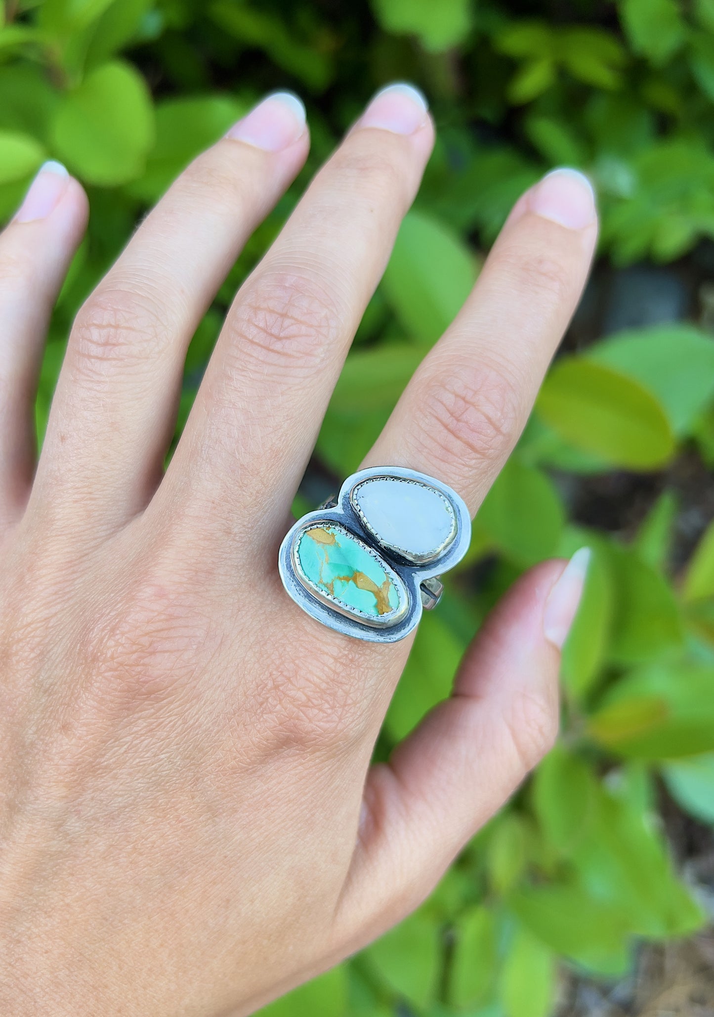 Mountain Ring, White Buffalo and Kings Manassa, Size 8.25