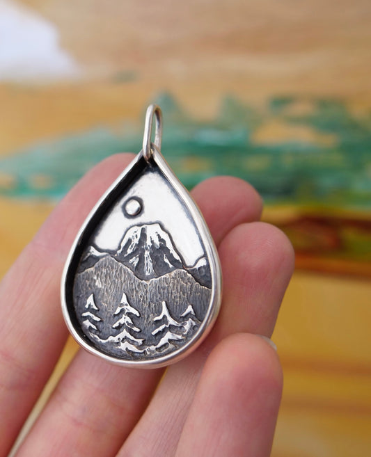 Middle of Nowhere Pendant