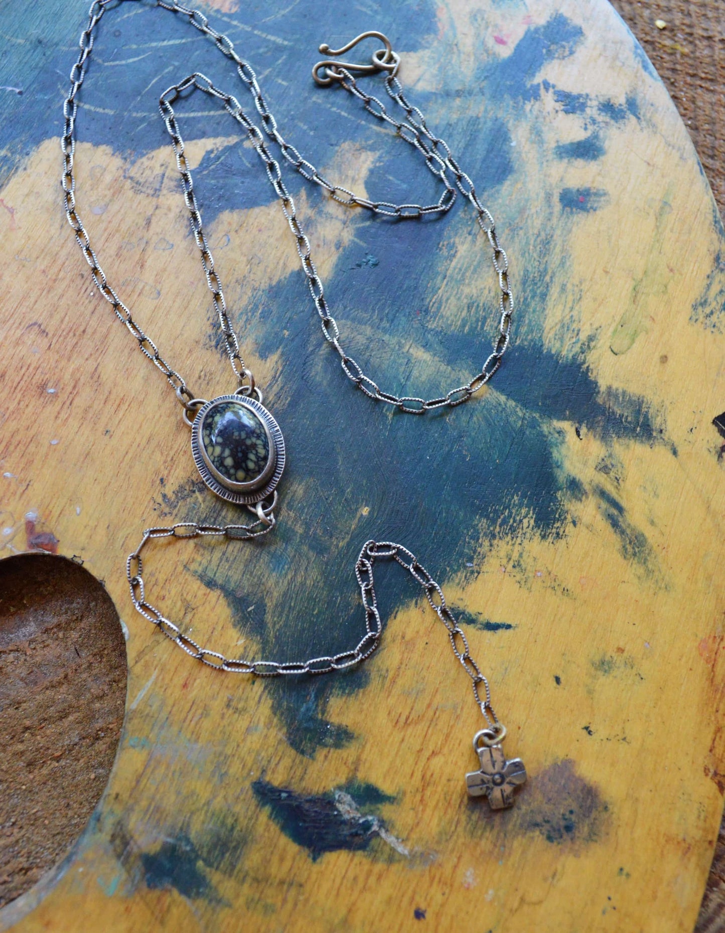 New Lander Lariat